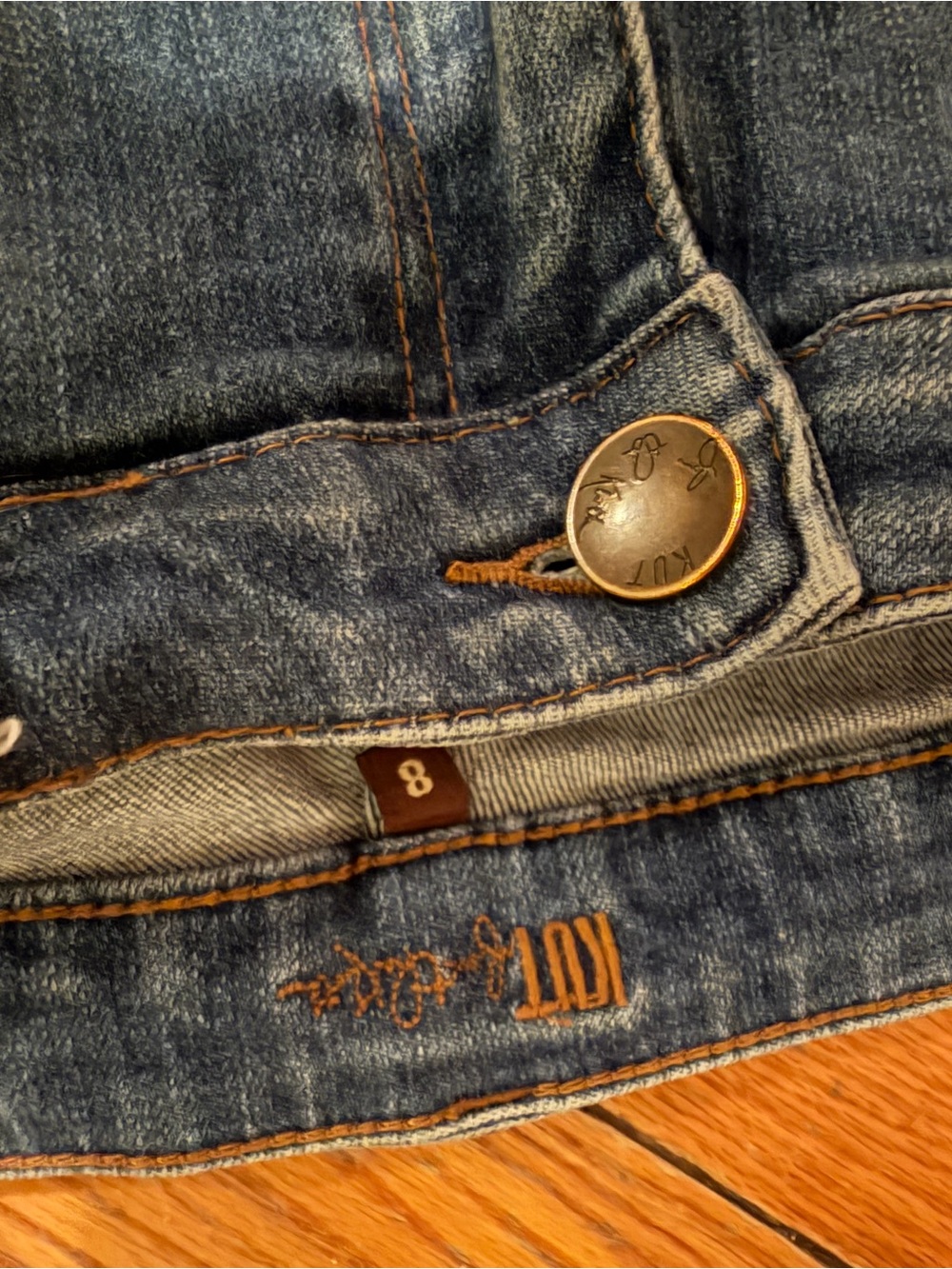 Kut women’s cuffed Denim Jeans - Size 8